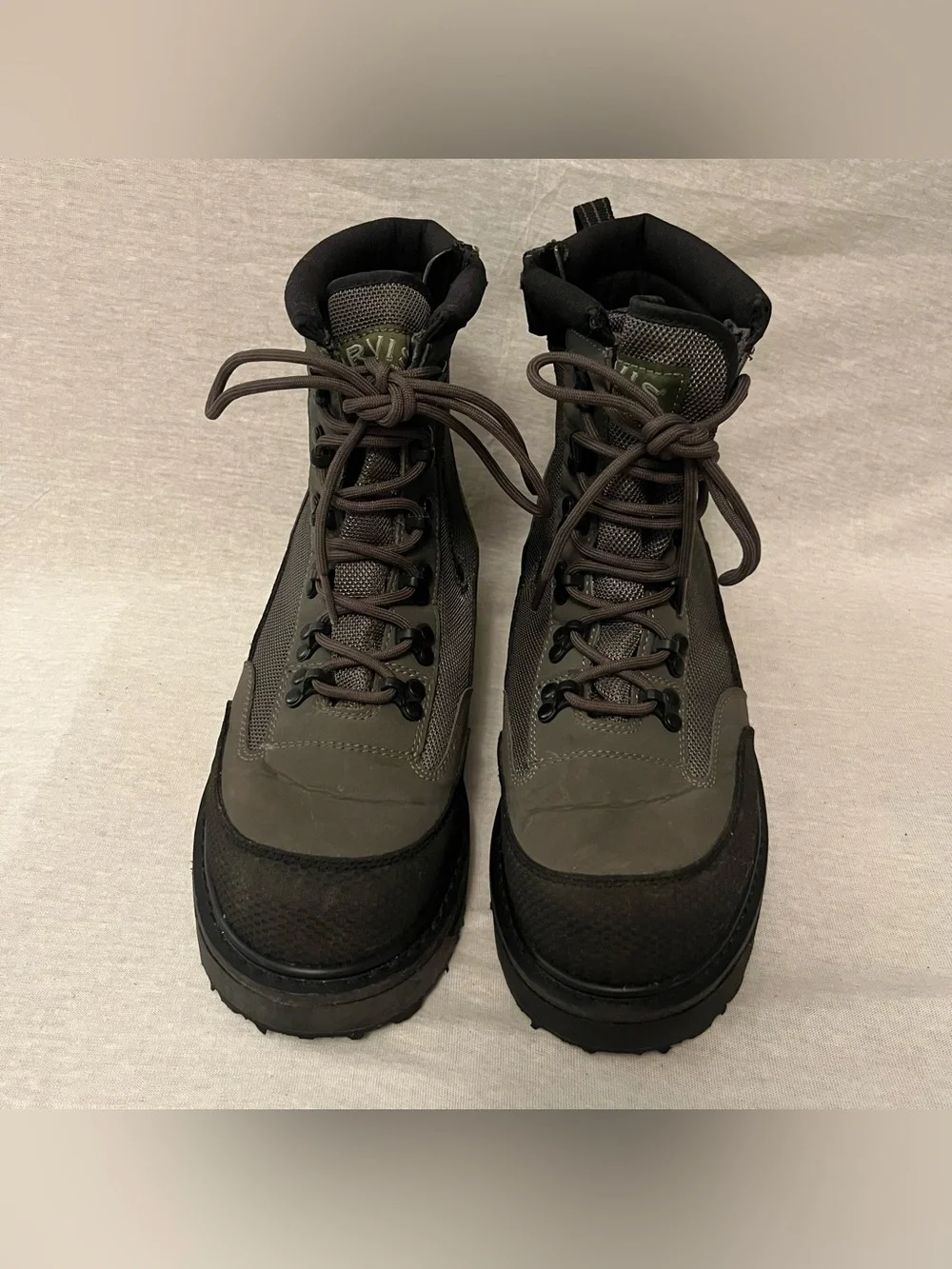 Orvis River Guard Easy-On Brogue Wading Boots in Olive Green